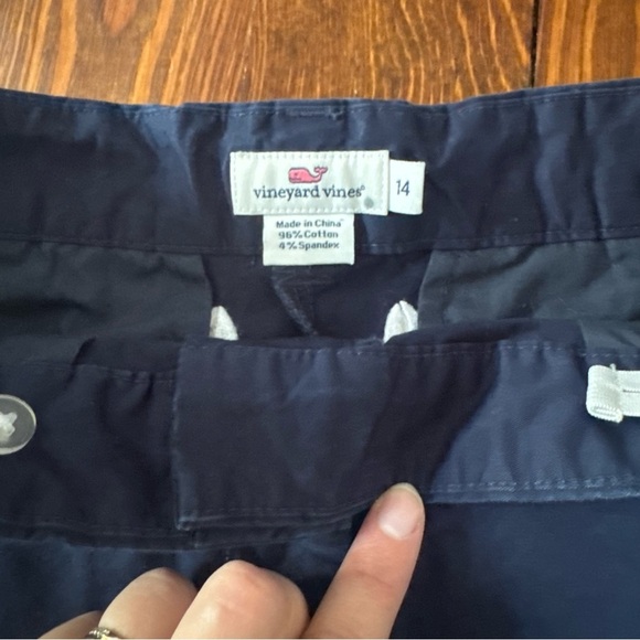 Vineyard Vines Boys Shorts Size 14 Embroidered Sailboats Navy Blue Adj. Waist - Picture 2 of 3